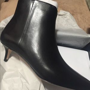 Colehaan vesta booties